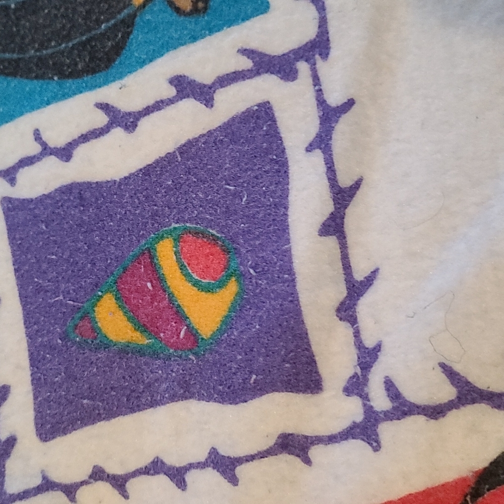 Vintage 90s Disney Pocahontas blanket - Picture 6 of 7